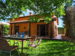 Attractive mansion in Chianacce with swimming pool